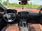 Jeep Grand Cherokee 2021 — фото 12