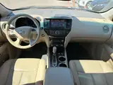 Nissan Pathfinder 2014 — фото 14