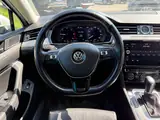 Volkswagen Passat 2018 — фото 14