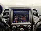 Jeep Grand Cherokee 2018 — фото 17