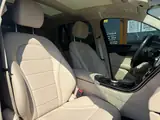 Mercedes-Benz GLC 300 2019 — фото 10