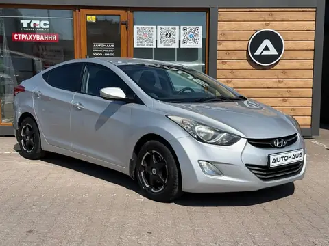 Hyundai Elantra 2011