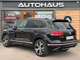 Volkswagen Touareg 2015 — фото 8