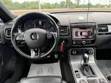Volkswagen Touareg 2015 — фото 14