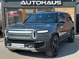 Rivian R1S 2023 — фото 10